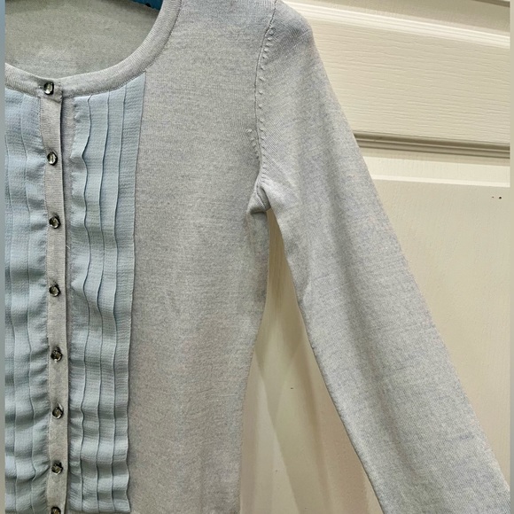 Talbots Pure Italian Merino Wool Cardigan - Picture 3 of 7